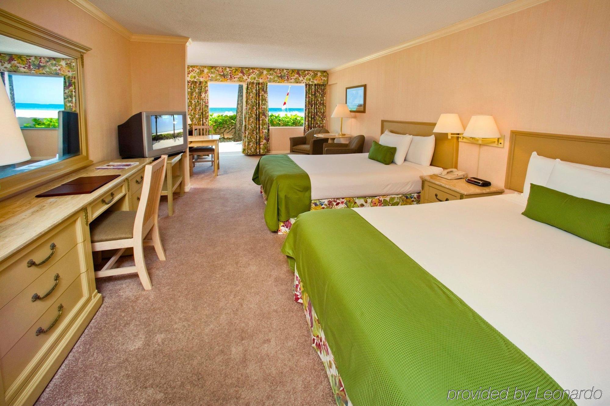 Sandcastle Resort At Lido Beach Sarasota Oda fotoğraf